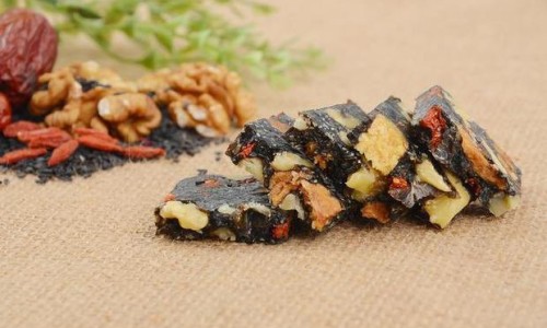 孩子脸上长疣怎么回事-孩子脸上皮肤有点发白怎么回事啊网-分享孩子脸上白一块一块的怎么回事，孩子脸上皮肤一块白一块白的怎么回事知识库